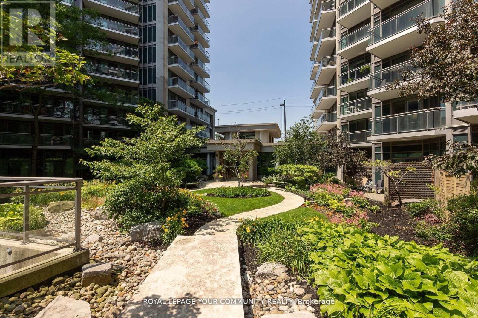 1506 - 2119 Lake Shore Boulevard W, Toronto, Ontario  M8V 4E8 - Photo 4 - W12530376