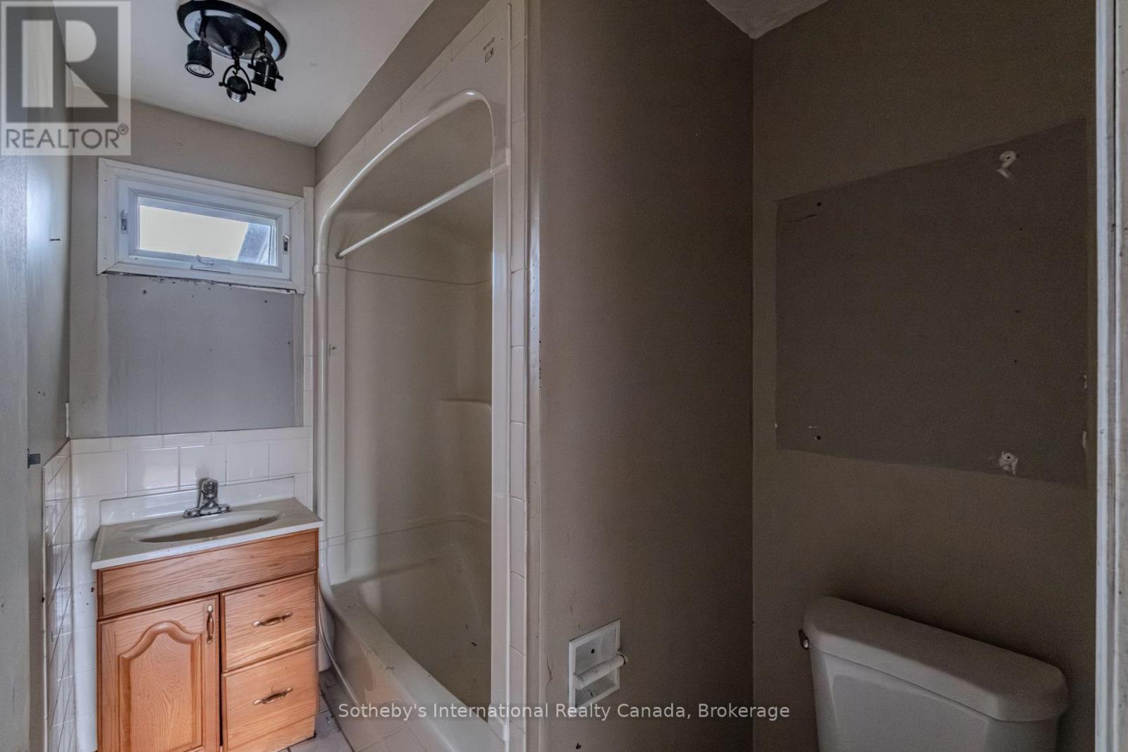 59 Salisbury Avenue, Brantford, Ontario  N3S 1M8 - Photo 12 - X12530464