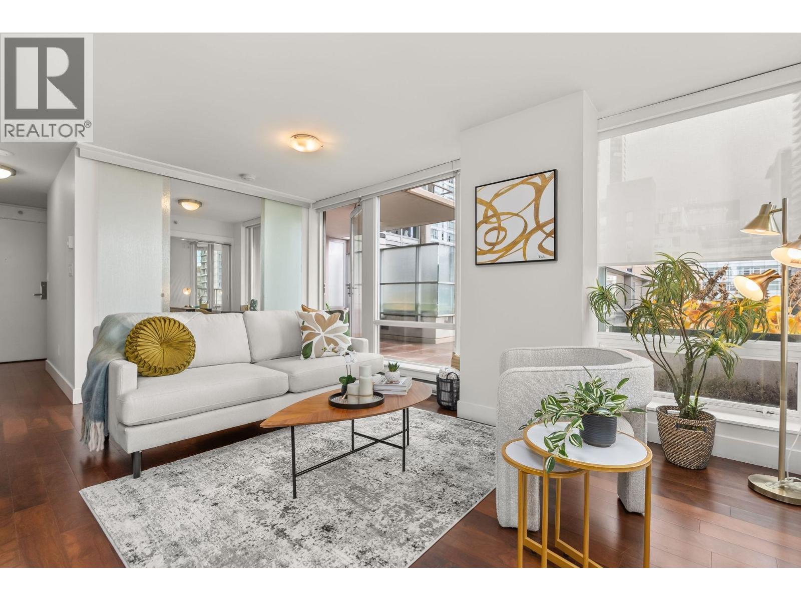 907 565 Smithe Street, Vancouver, British Columbia  V6B 0E4 - Photo 1 - R3066227