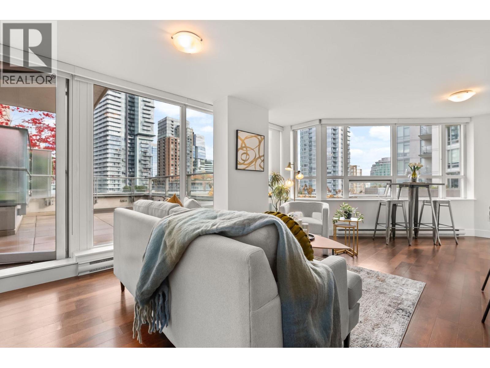 907 565 Smithe Street, Vancouver, British Columbia  V6B 0E4 - Photo 3 - R3066227