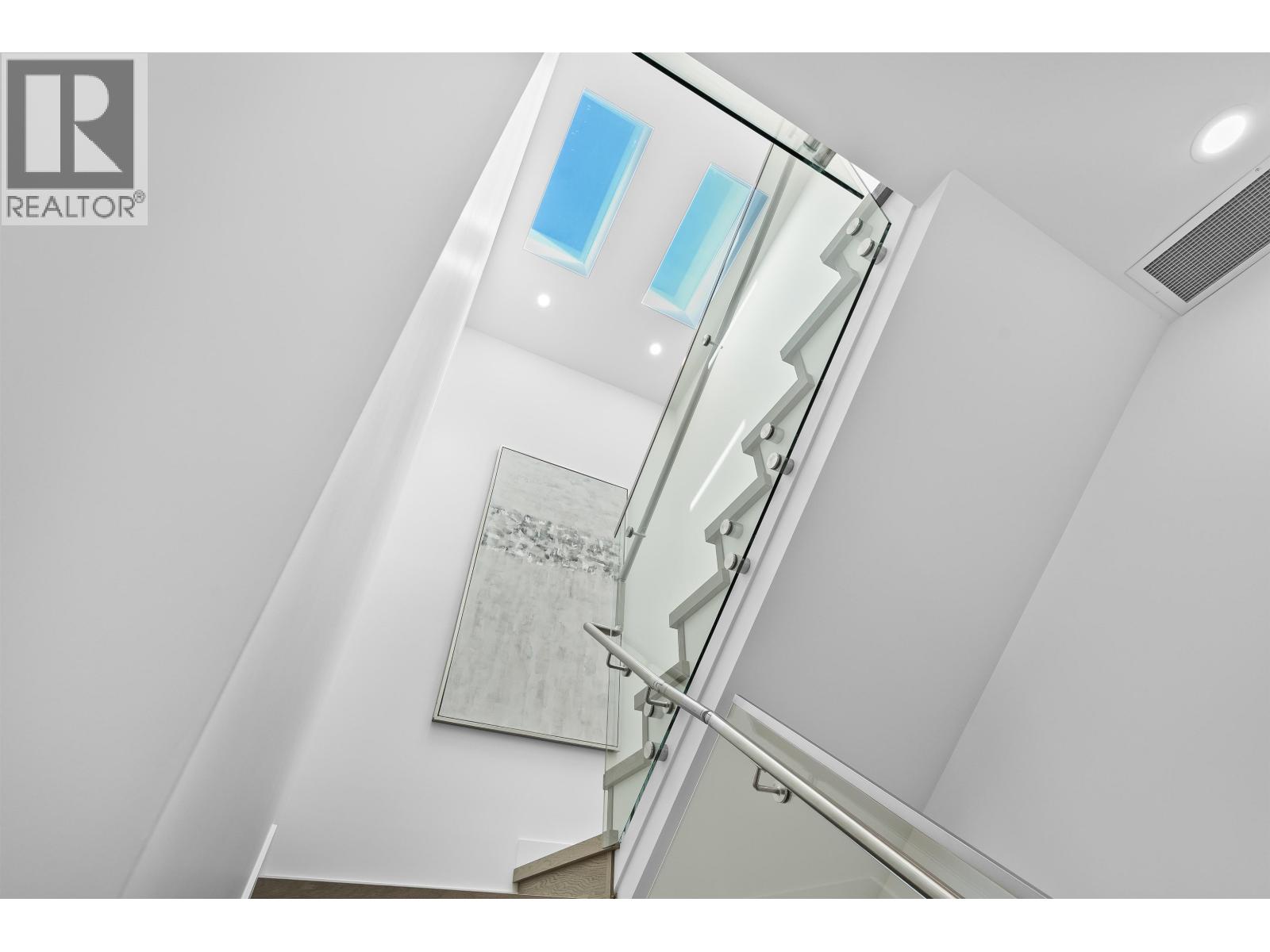 2 2253 Grant Street, Vancouver, British Columbia  V5L 2Z6 - Photo 25 - R3066254