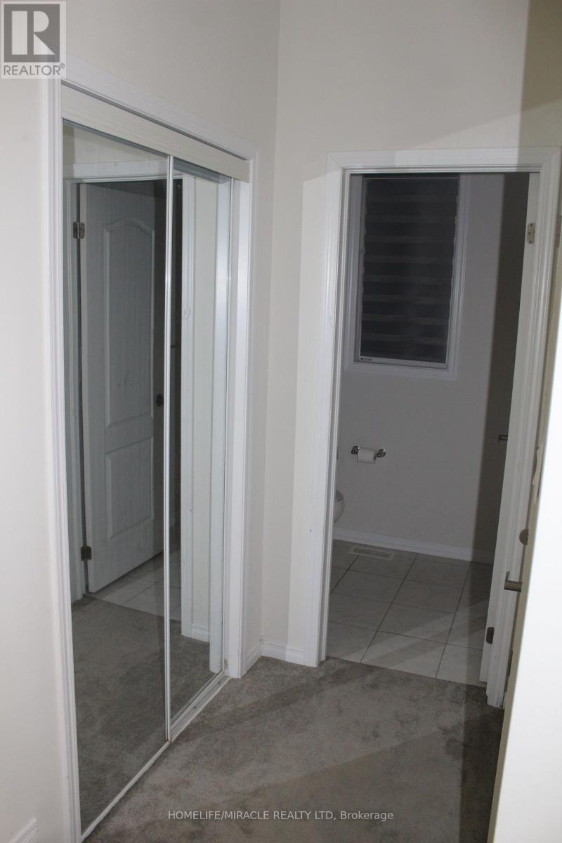 7 Esther Crescent, Thorold, Ontario  L3B 0E9 - Photo 11 - X12530238