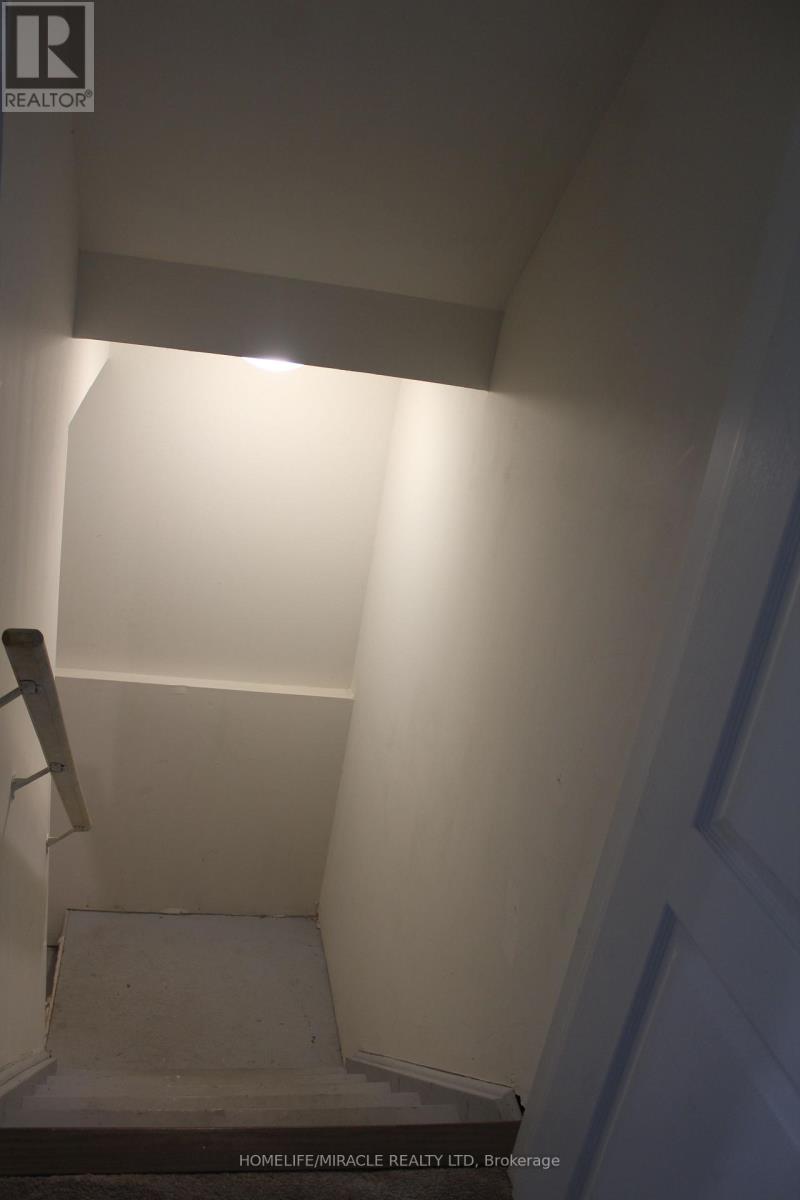 7 Esther Crescent, Thorold, Ontario  L3B 0E9 - Photo 28 - X12530238