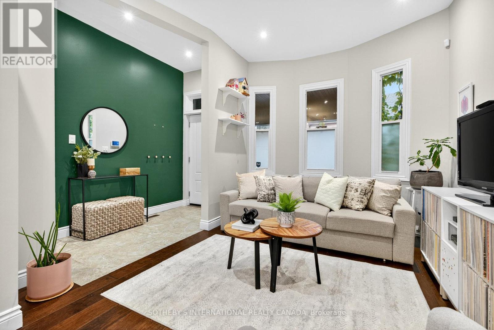 36 Ashley Street, Hamilton, Ontario  L8L 5S6 - Photo 5 - X12530272