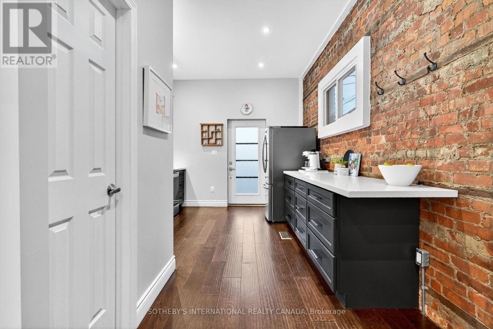 36 Ashley Street, Hamilton, Ontario  L8L 5S6 - Photo 7 - X12530272