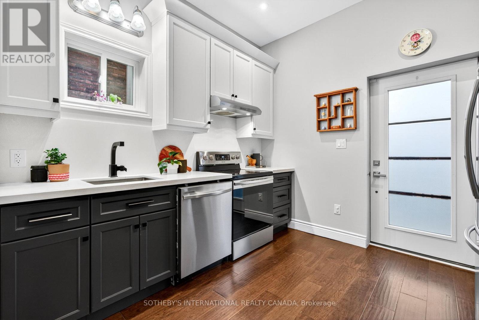 36 Ashley Street, Hamilton, Ontario  L8L 5S6 - Photo 8 - X12530272