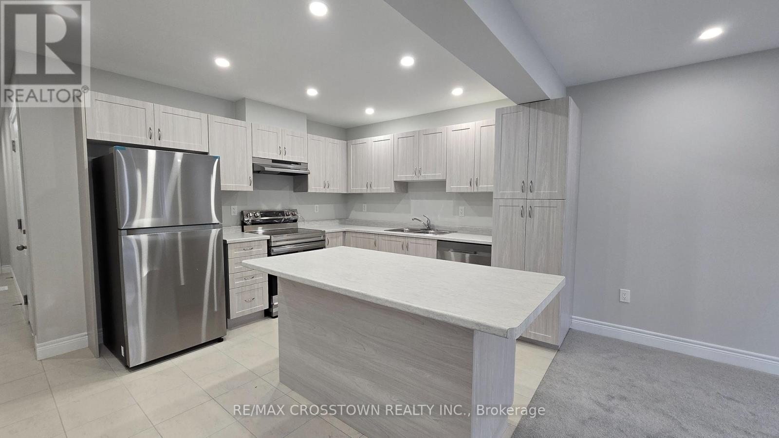 22 Mcconnell Crescent, Bracebridge, Ontario  P1L 0N7 - Photo 4 - X12530294