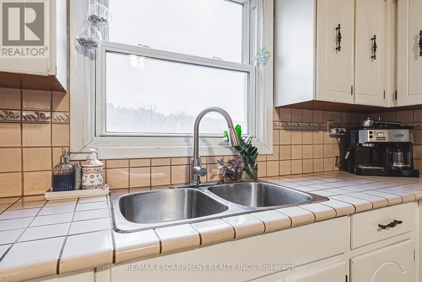 70 Webster Road, Hamilton, Ontario  L8G 5E9 - Photo 21 - X12530336