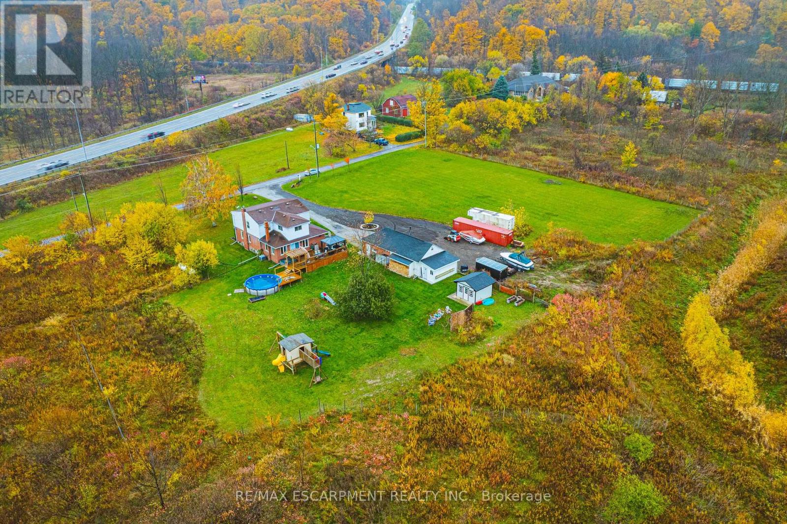 70 Webster Road, Hamilton, Ontario  L8G 5E9 - Photo 3 - X12530336