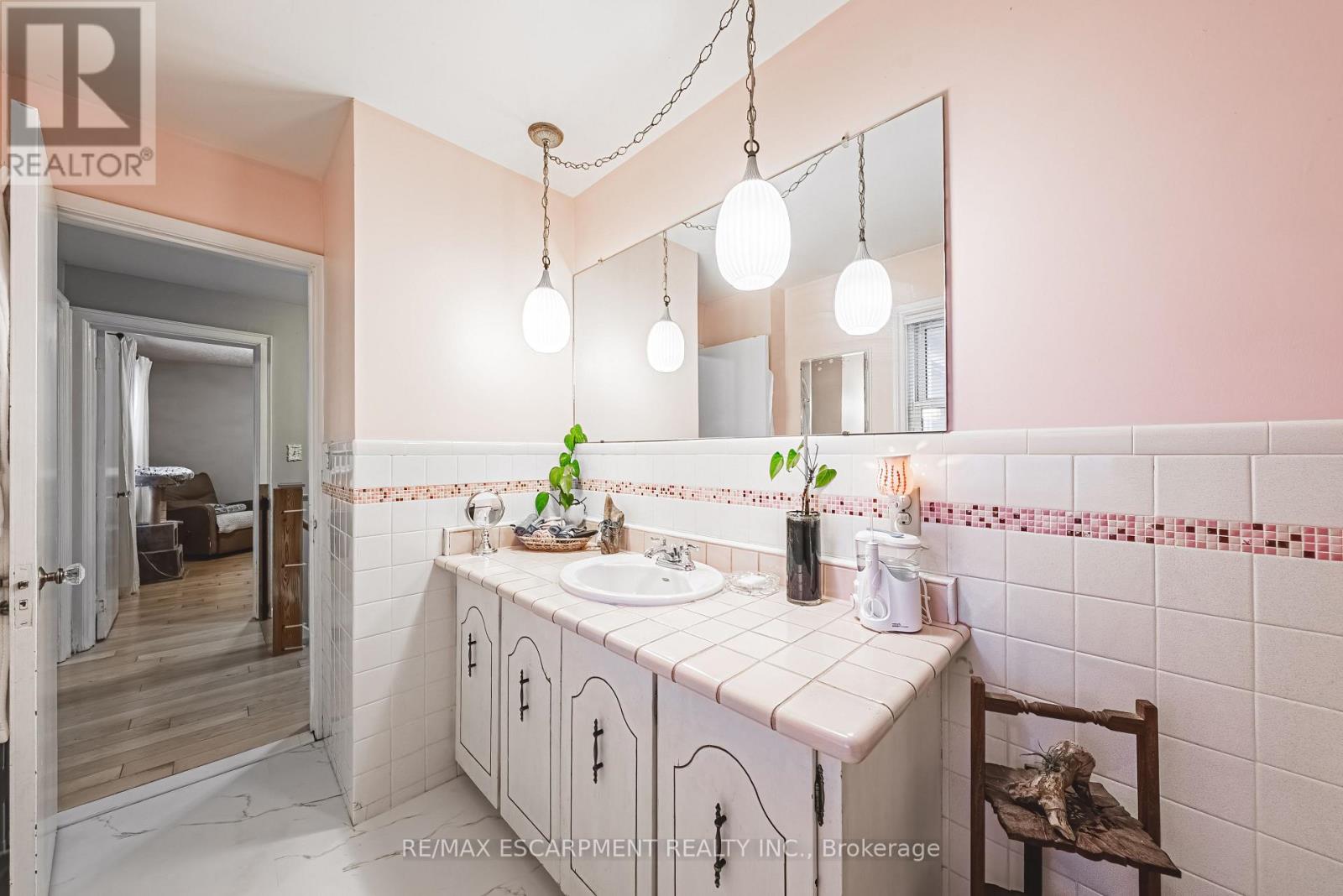 70 Webster Road, Hamilton, Ontario  L8G 5E9 - Photo 35 - X12530336