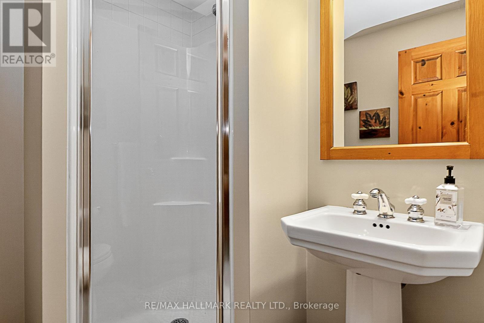 101 - 184 Snowbridge Way, Blue Mountains, Ontario  L9Y 0V1 - Photo 18 - X12530414