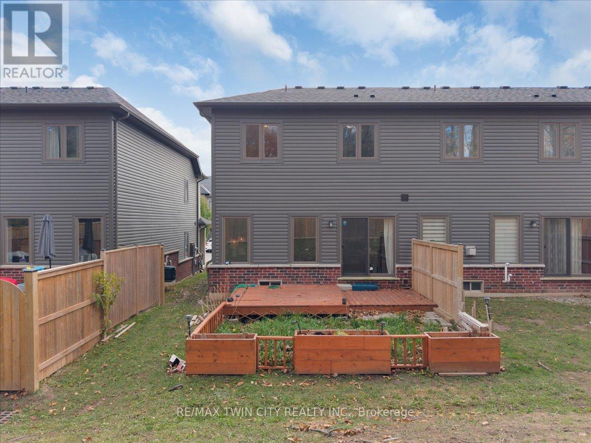 28 - 324 Equestrian Way, Cambridge, Ontario  N3E 0E2 - Photo 35 - X12530416