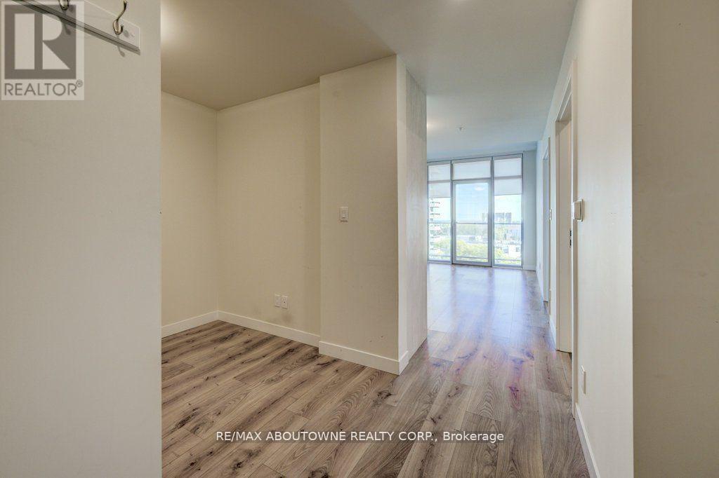 903 - 60 Frederick Street, Kitchener, Ontario  N2H 0C7 - Photo 8 - X12481489