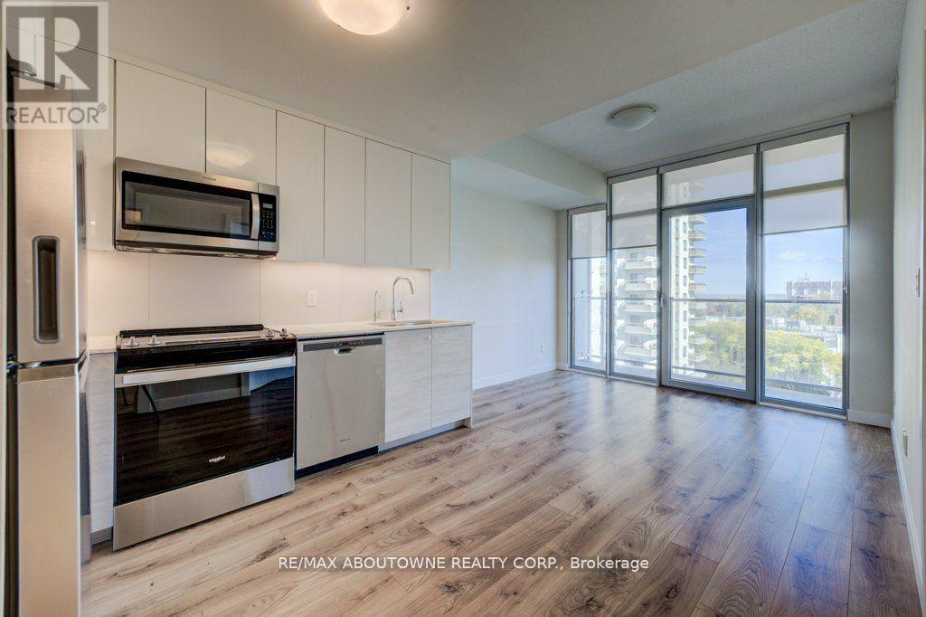 903 - 60 Frederick Street, Kitchener, Ontario  N2H 0C7 - Photo 9 - X12481489