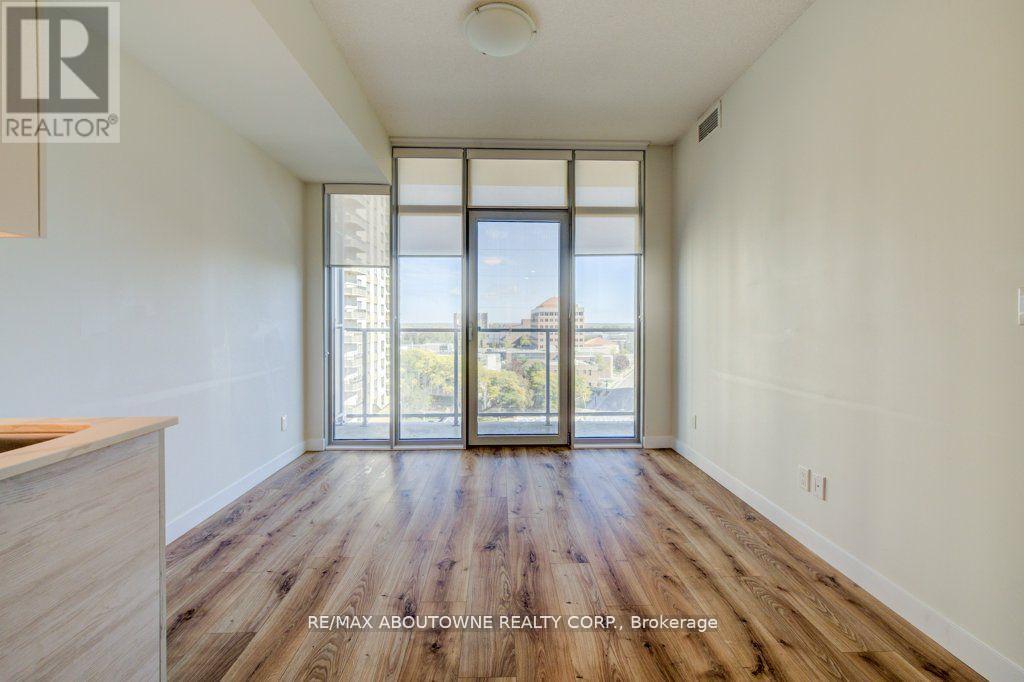 903 - 60 Frederick Street, Kitchener, Ontario  N2H 0C7 - Photo 10 - X12481489