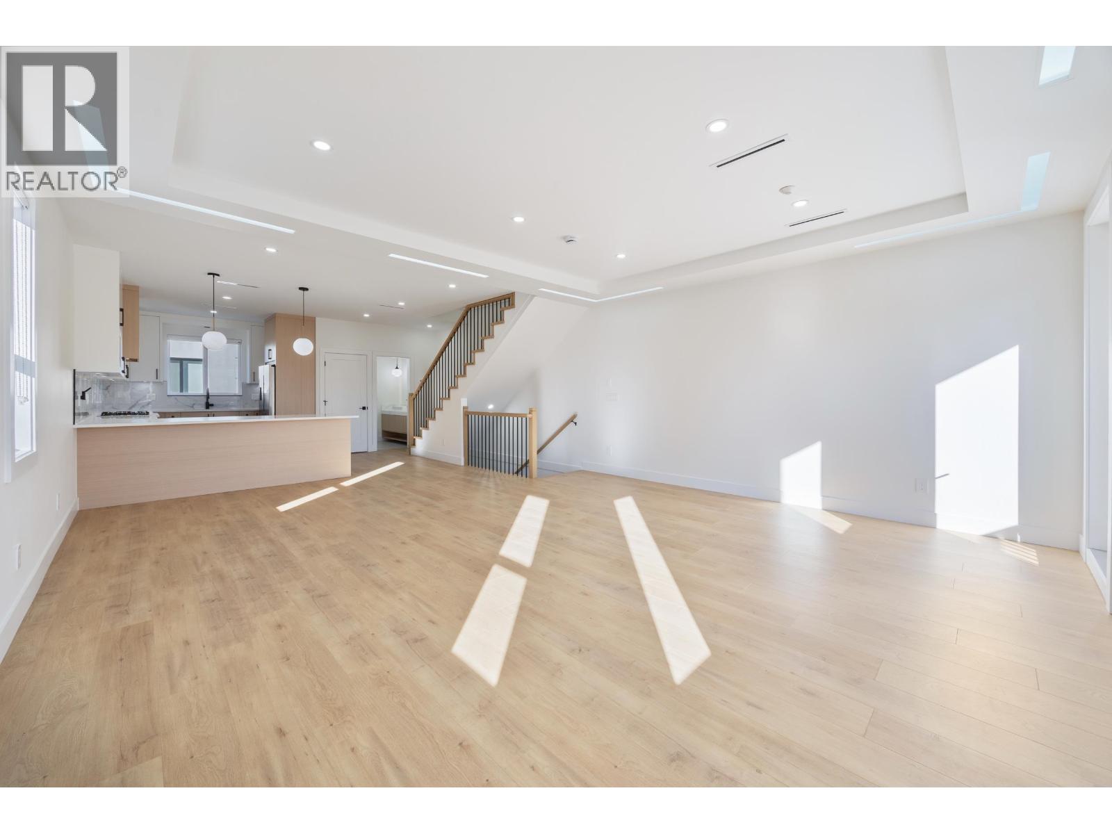 2 4170 Hurst Street, Burnaby, British Columbia  V5J 3R4 - Photo 9 - R3058678