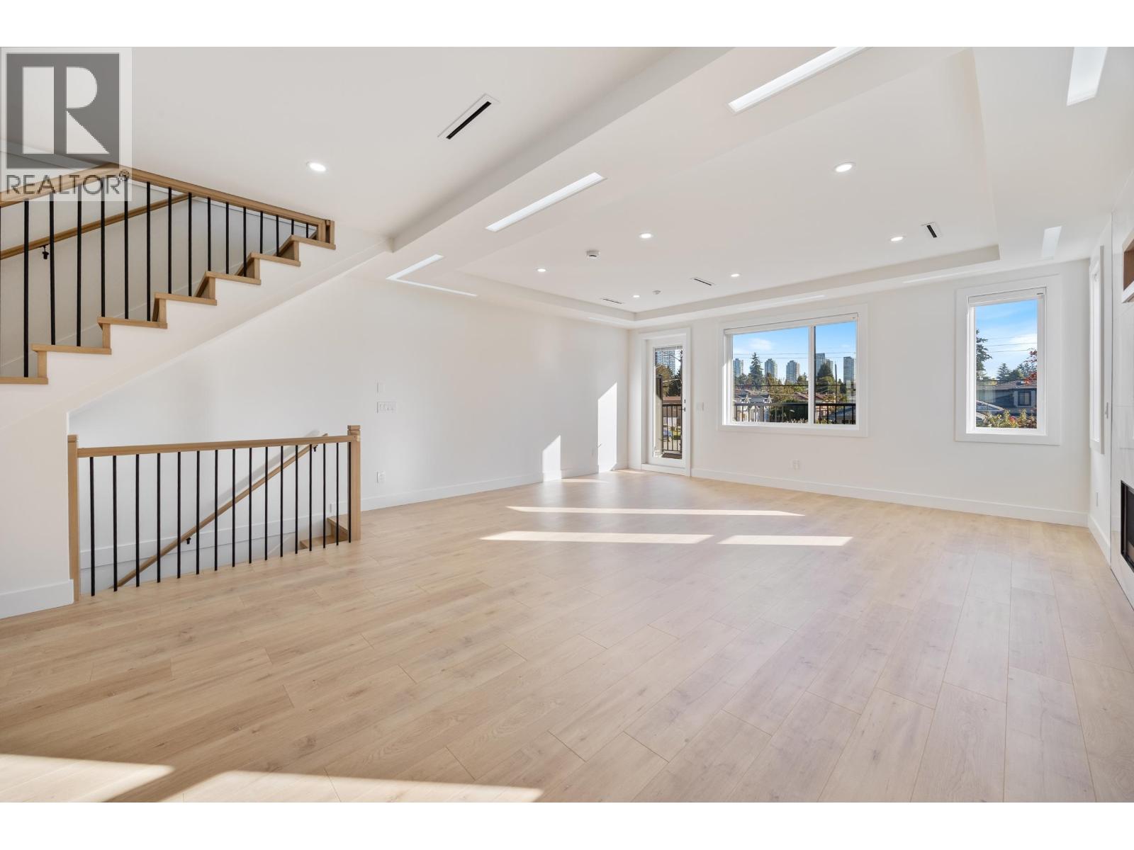 2 4170 Hurst Street, Burnaby, British Columbia  V5J 3R4 - Photo 11 - R3058678