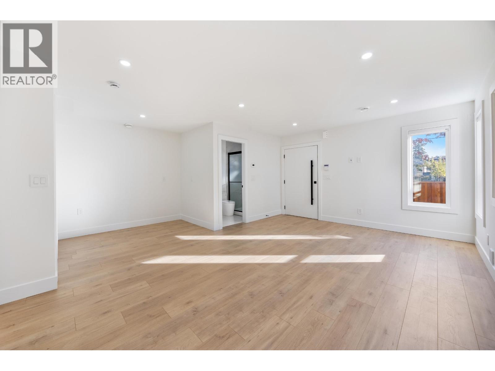 2 4170 Hurst Street, Burnaby, British Columbia  V5J 3R4 - Photo 4 - R3058678