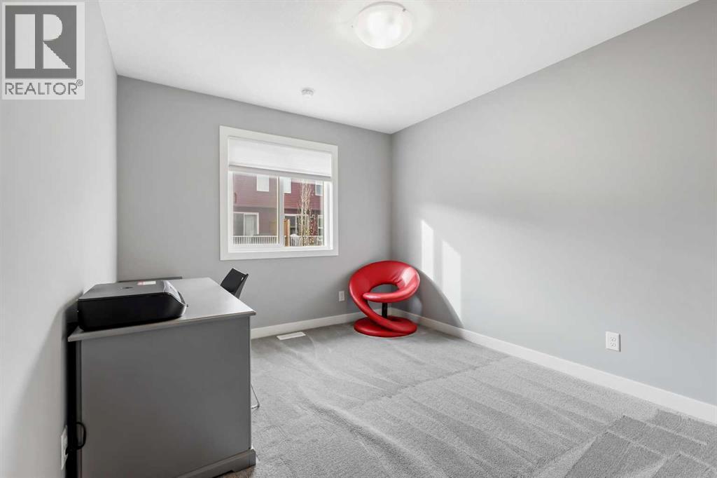 3 Sage Bluff Heights Nw, Calgary, Alberta  T3R 1W2 - Photo 26 - A2268913