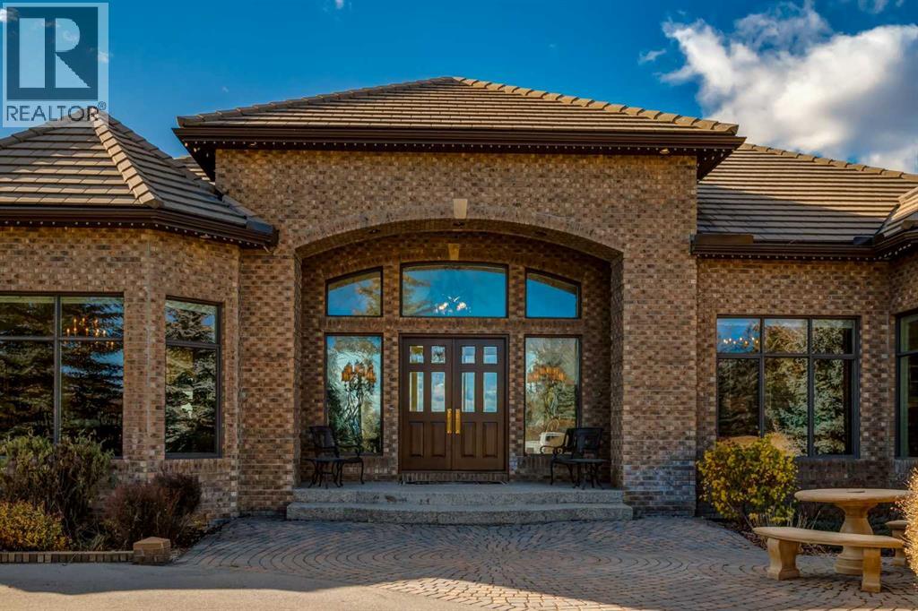 31 Pinnacle Ridge Drive Sw, Rural Rocky View County, Alberta  T3Z 3N7 - Photo 2 - A2269063