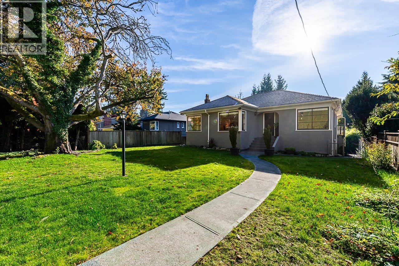 1258 JEFFERSON AVENUE, West Vancouver, British Columbia