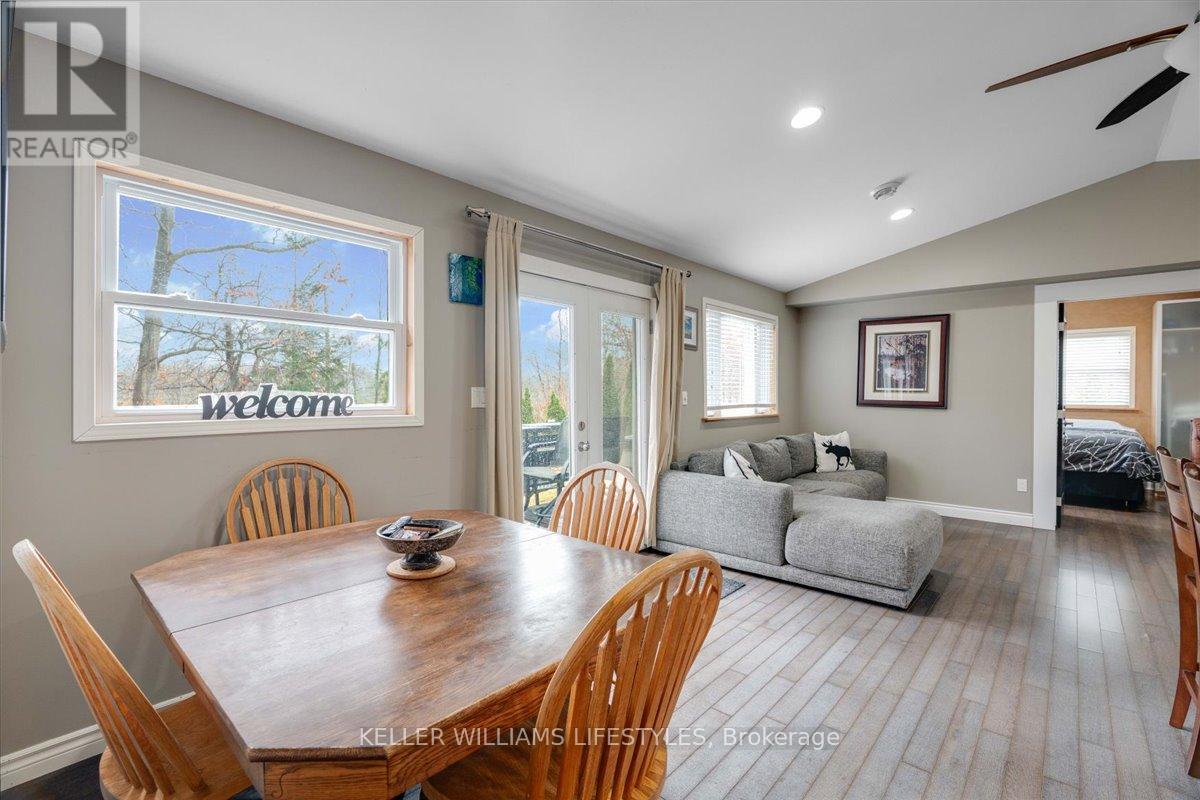 4239 Lakeshore Road, Plympton-Wyoming, Ontario  N0N 1J6 - Photo 16 - X12528738