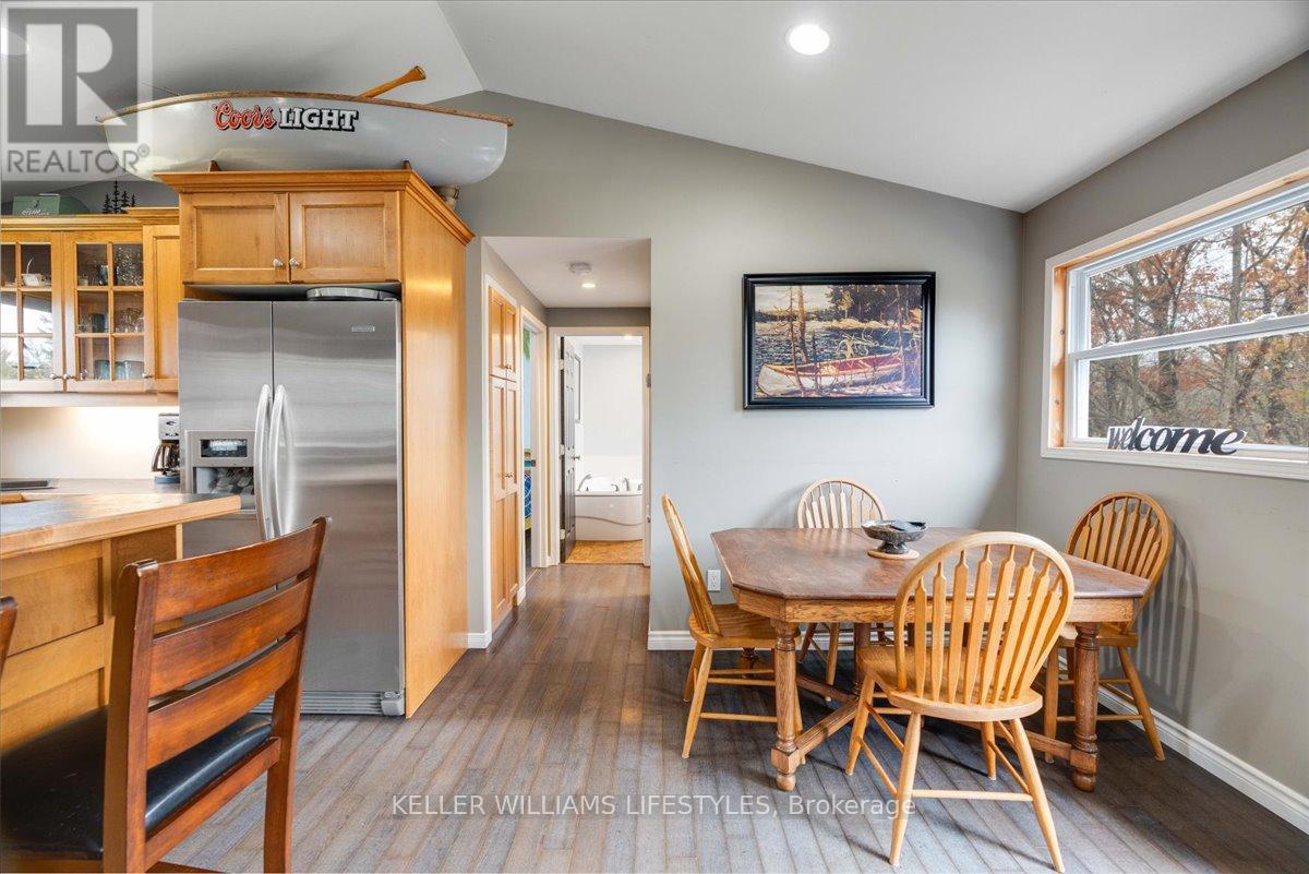 4239 Lakeshore Road, Plympton-Wyoming, Ontario  N0N 1J6 - Photo 17 - X12528738