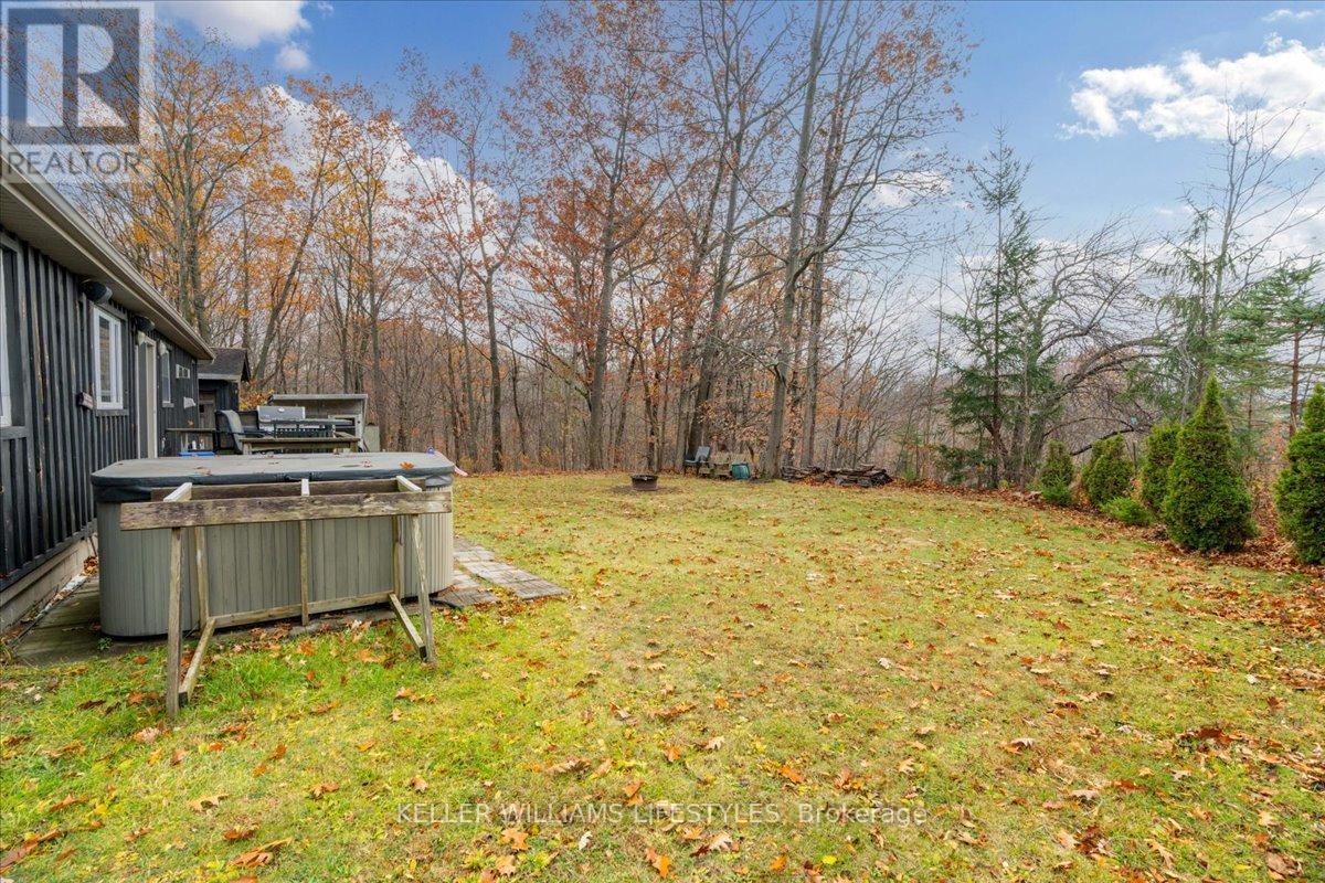 4239 Lakeshore Road, Plympton-Wyoming, Ontario  N0N 1J6 - Photo 27 - X12528738