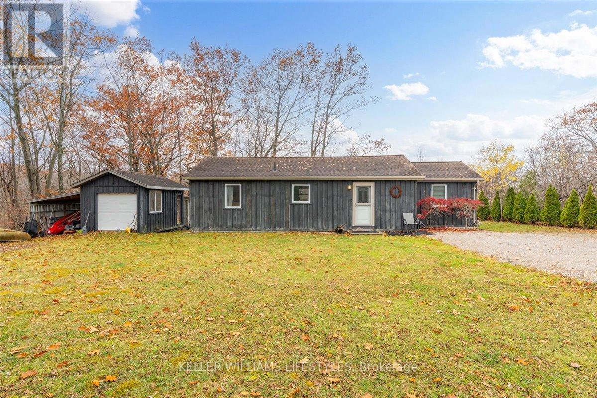 4239 Lakeshore Road, Plympton-Wyoming, Ontario  N0N 1J6 - Photo 29 - X12528738