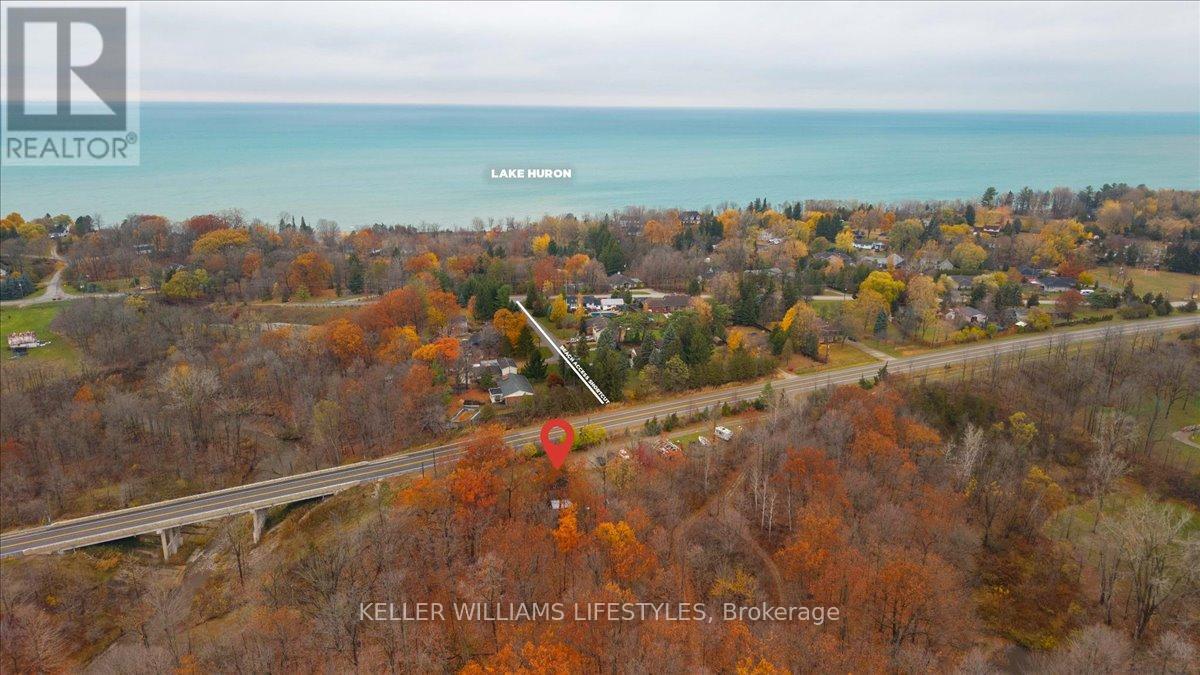 4239 Lakeshore Road, Plympton-Wyoming, Ontario  N0N 1J6 - Photo 34 - X12528738