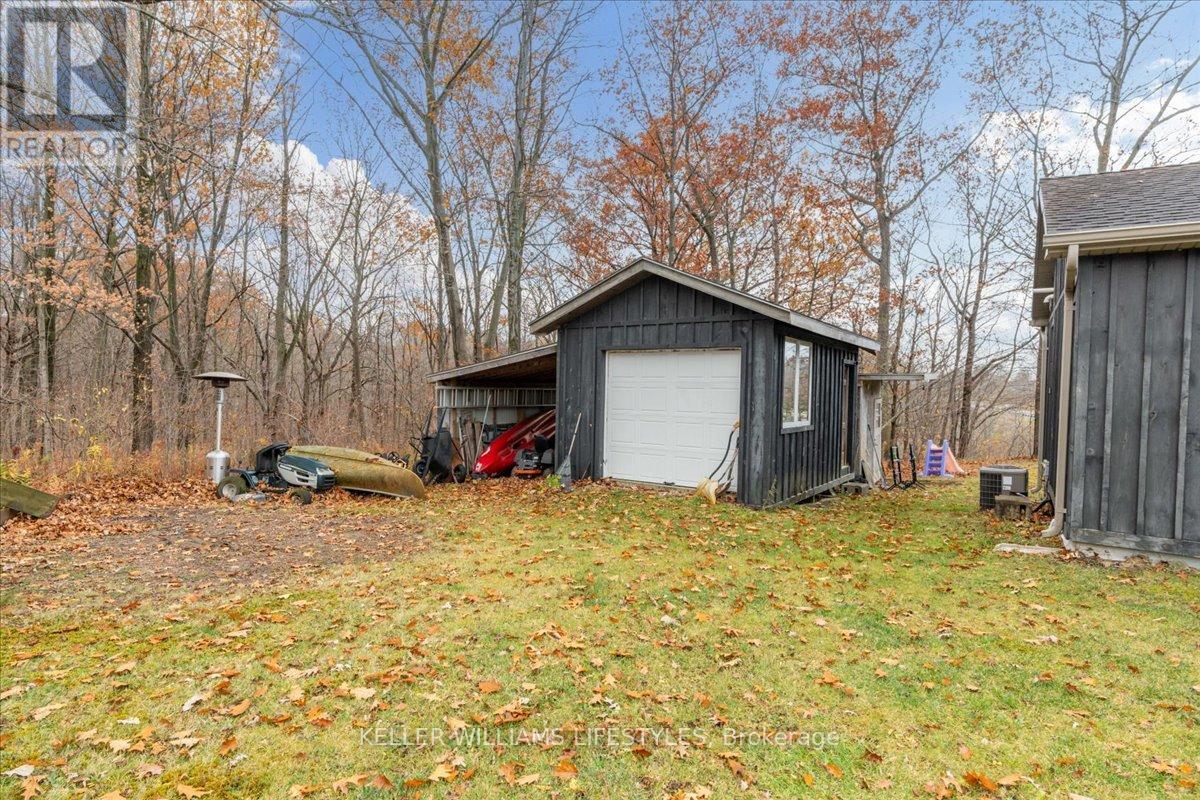 4239 Lakeshore Road, Plympton-Wyoming, Ontario  N0N 1J6 - Photo 30 - X12528738