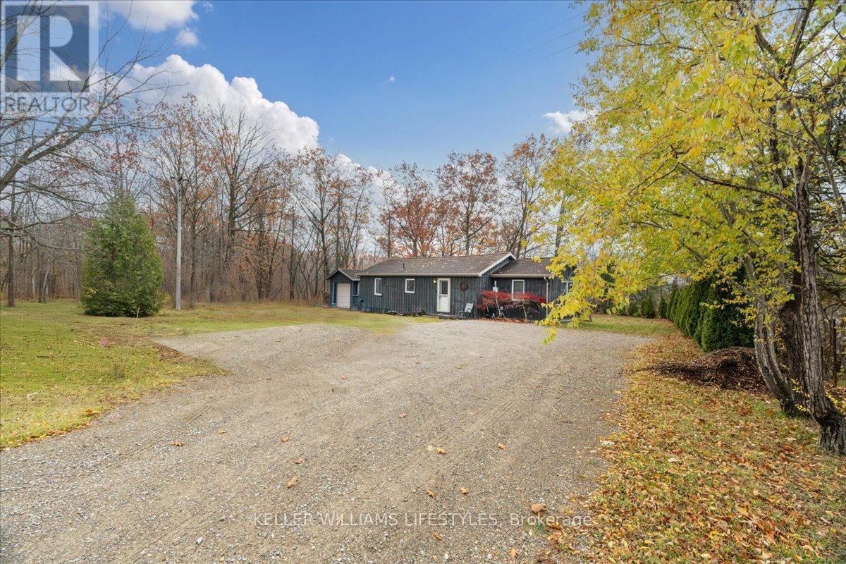 4239 Lakeshore Road, Plympton-Wyoming, Ontario  N0N 1J6 - Photo 28 - X12528738