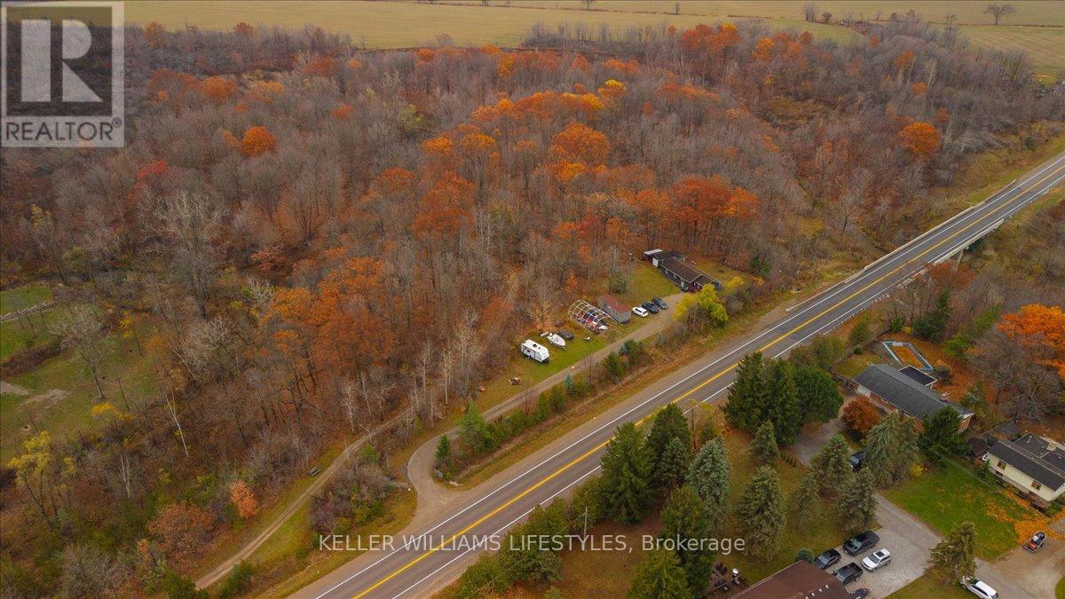 4239 Lakeshore Road, Plympton-Wyoming, Ontario  N0N 1J6 - Photo 32 - X12528738