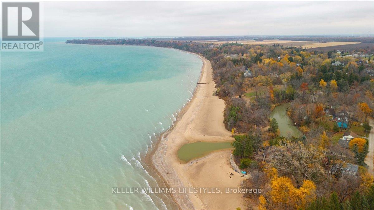 4239 Lakeshore Road, Plympton-Wyoming, Ontario  N0N 1J6 - Photo 39 - X12528738