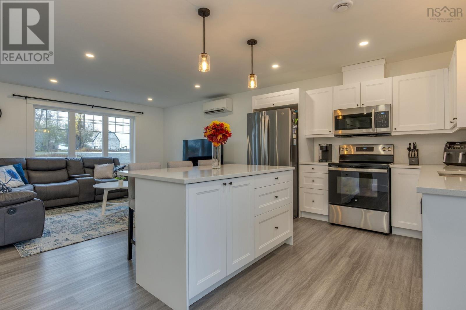 350 Highway 215, Newport Corner, Nova Scotia  B0N 1L0 - Photo 11 - 202527656