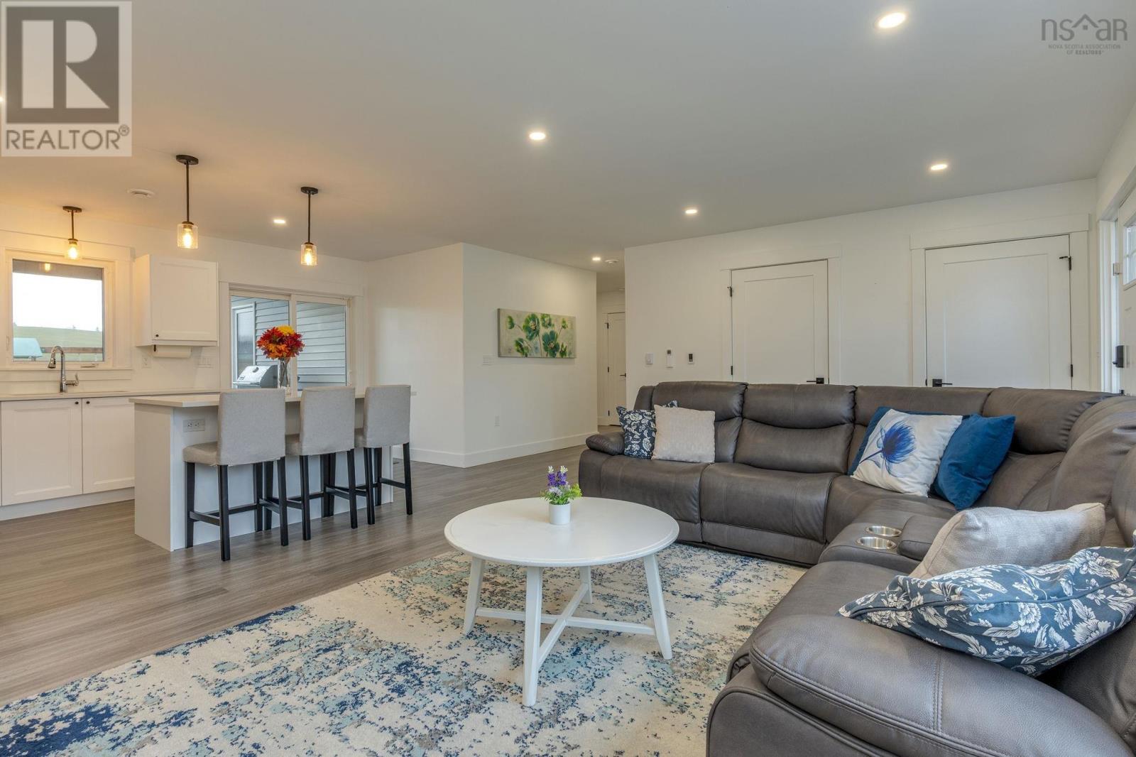 350 Highway 215, Newport Corner, Nova Scotia  B0N 1L0 - Photo 5 - 202527656