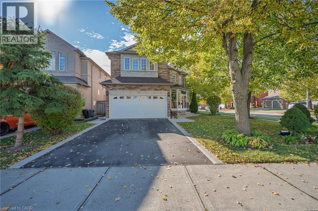 2054 BLOOMFIELD Drive, Oakville, Ontario
