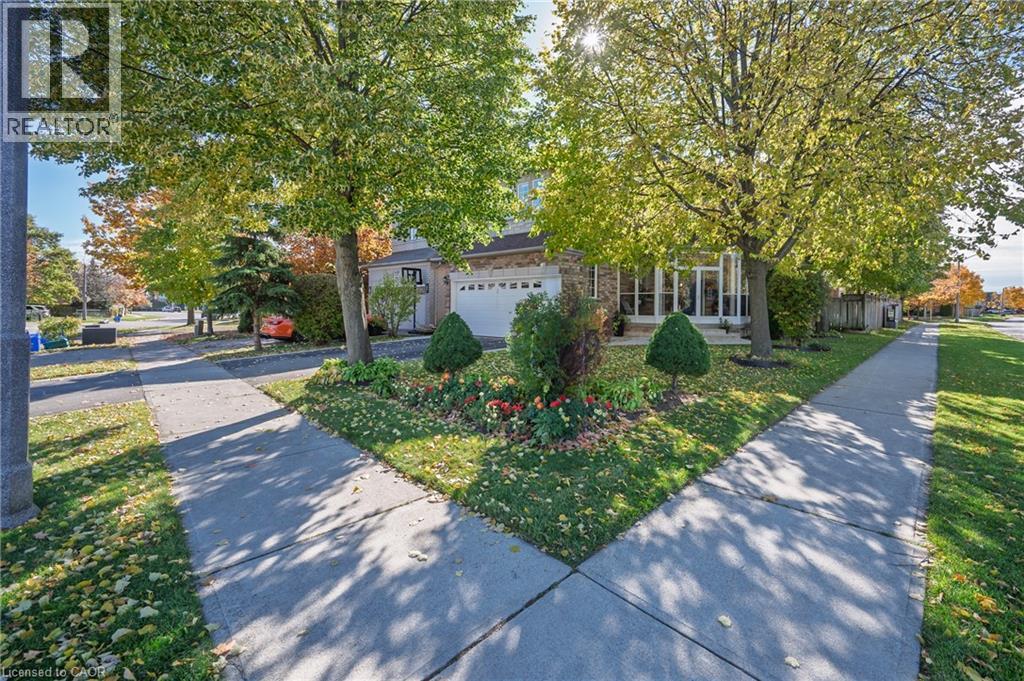 2054 Bloomfield Drive, Oakville, Ontario  L6M 3W3 - Photo 3 - 40786215