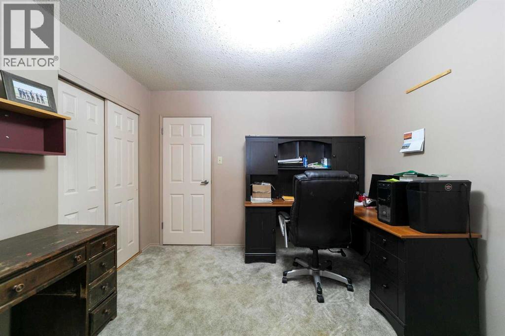 5006 65 A Street, Camrose, Alberta  T4V 3G1 - Photo 17 - A2268288