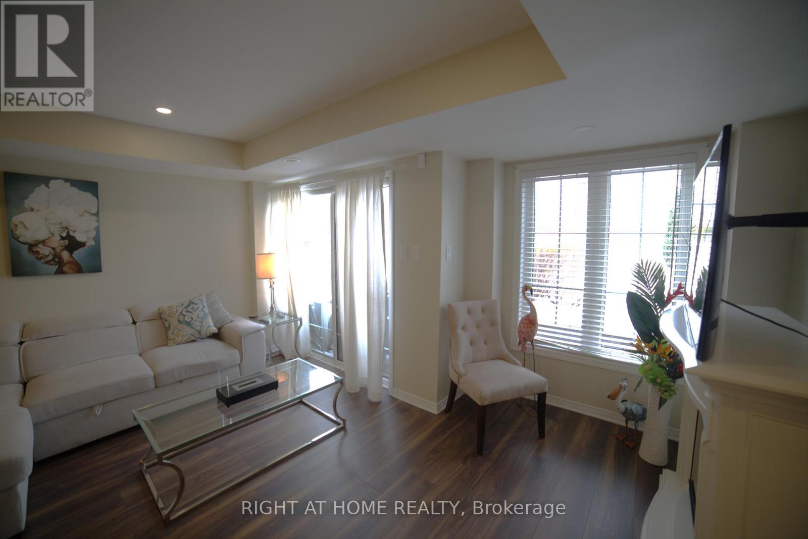 2 - 2441 Greenwich Drive, Oakville, Ontario  L6M 0S3 - Photo 5 - W12530342