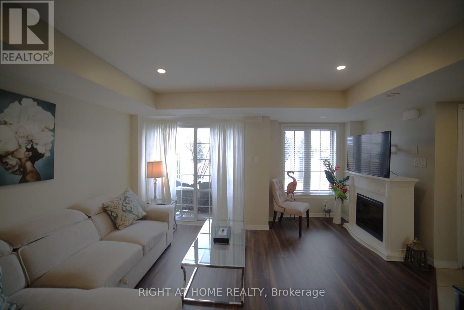 2 - 2441 Greenwich Drive, Oakville, Ontario  L6M 0S3 - Photo 4 - W12530342