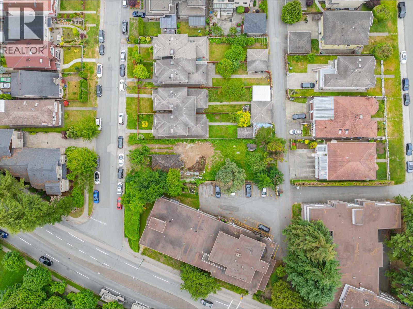 5864 Pioneer Avenue, Burnaby, British Columbia  V5H 2X7 - Photo 17 - R3065787