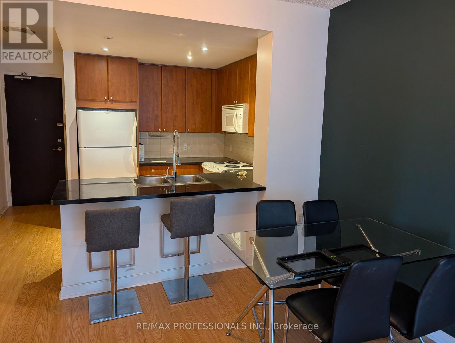 1508 - 85 Bloor Street E, Toronto, Ontario  M4W 3Y1 - Photo 9 - C12530470