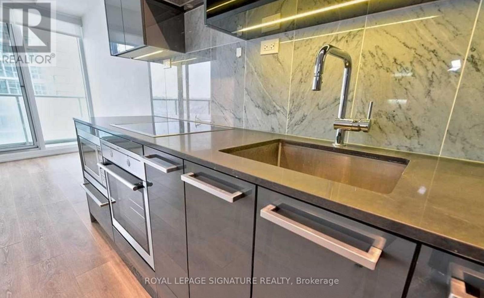 1001 - 115 Mcmahon Drive, Toronto, Ontario  M2K 0E3 - Photo 8 - C12530502