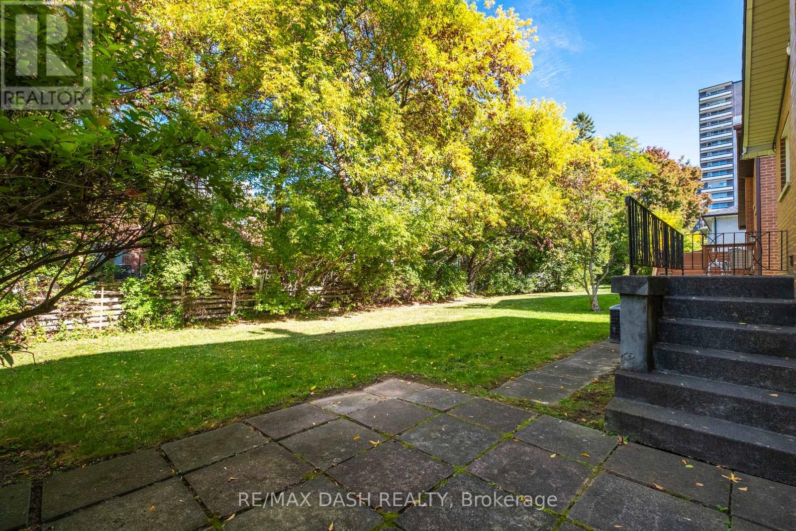 48 Russfax Drive, Toronto, Ontario  M2R 3B1 - Photo 38 - C12530514