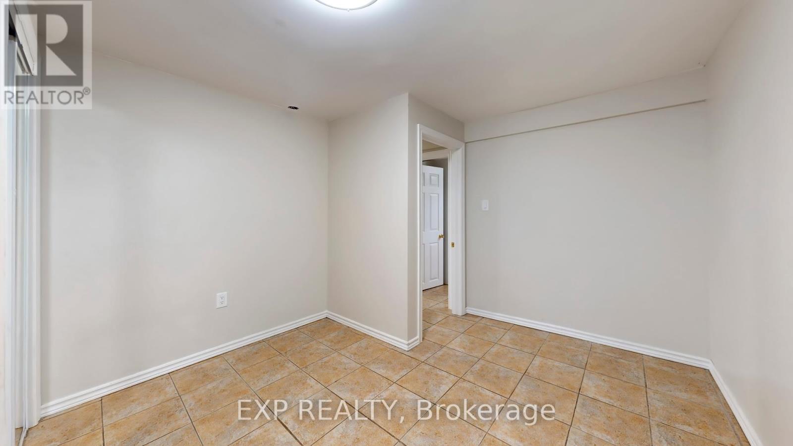 93 Tall Grass Trail E, Vaughan, Ontario  L4L 3J3 - Photo 12 - N12434288