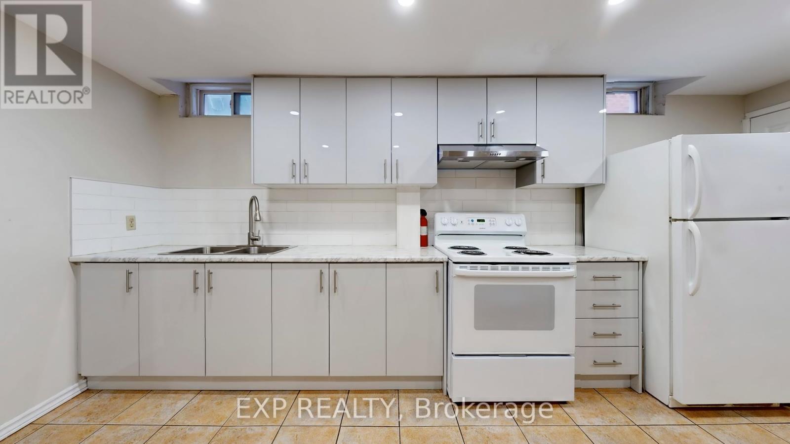 93 Tall Grass Trail E, Vaughan, Ontario  L4L 3J3 - Photo 7 - N12434288