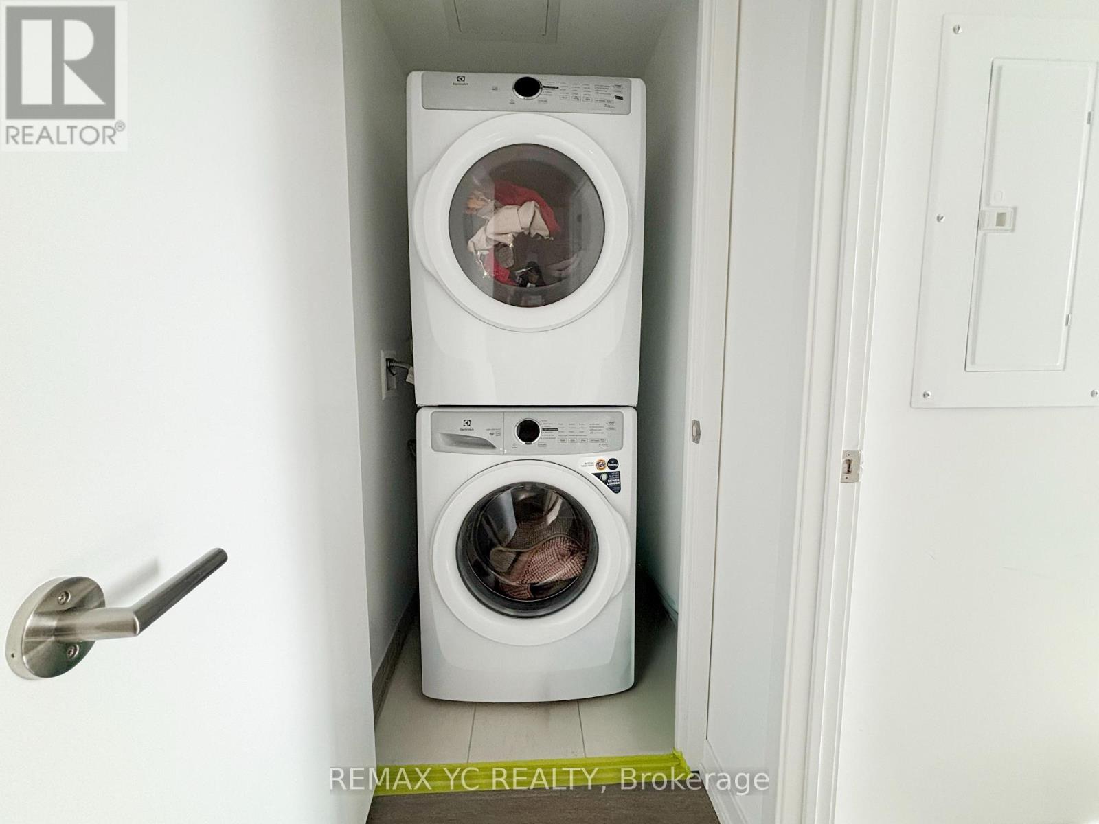 324 - 8 Beverley Glen Boulevard, Vaughan, Ontario  L4J 0L5 - Photo 11 - N12530456