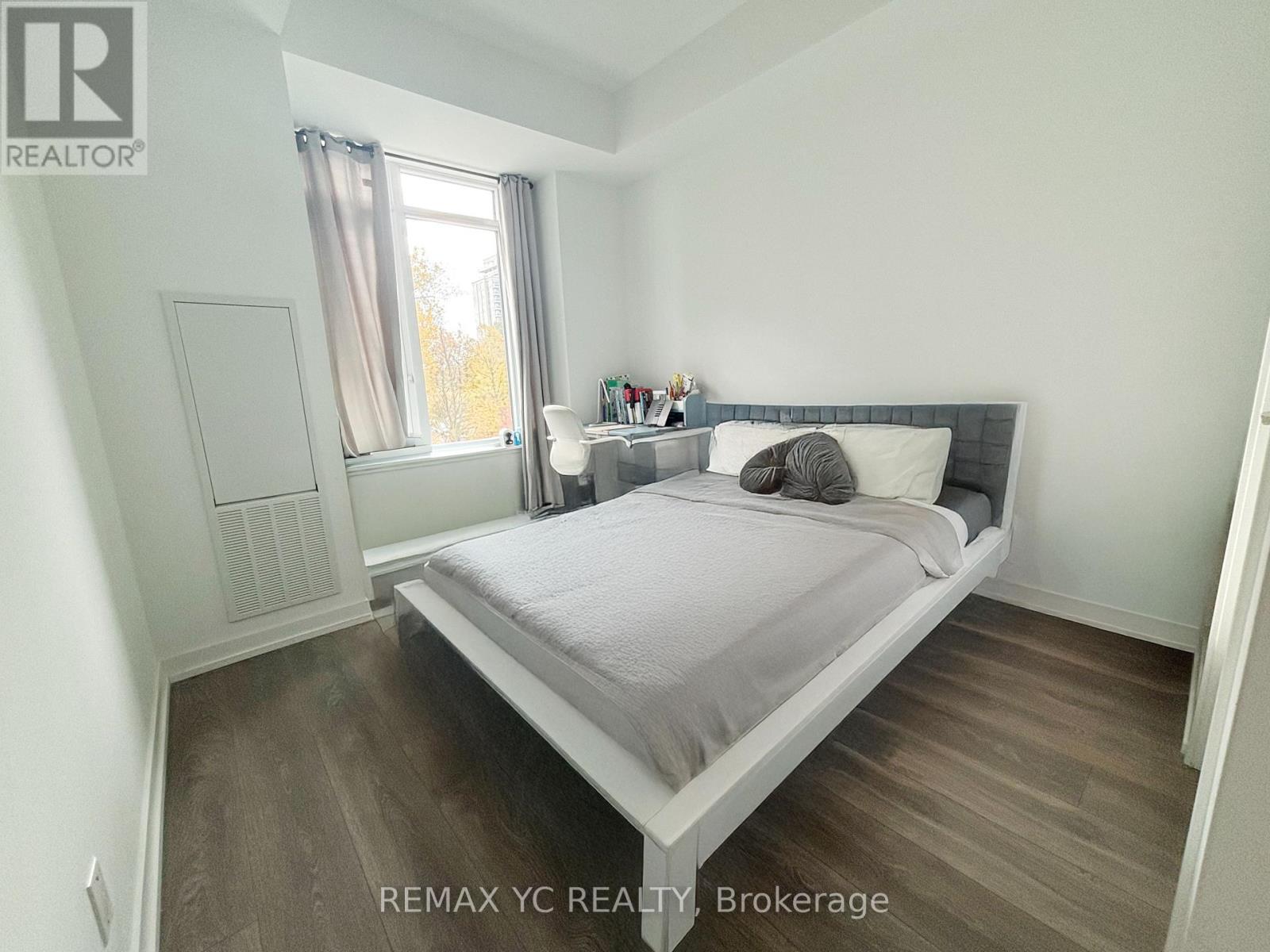 324 - 8 Beverley Glen Boulevard, Vaughan, Ontario  L4J 0L5 - Photo 8 - N12530456