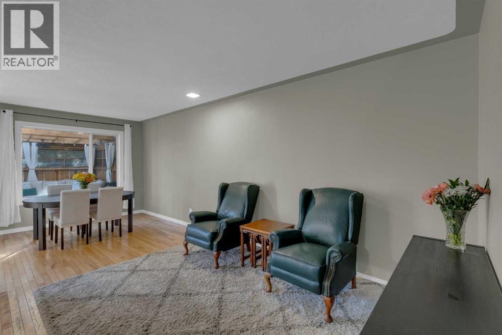 11065 Hidden Valley Drive Nw, Calgary, Alberta  T3A 5Z3 - Photo 10 - A2264656